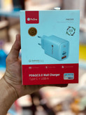 شارژر دیواری پرووان PWC555 توان 20 وات دو پورت USB و Type-C